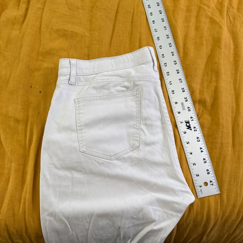 Uniqlo EZY Jeans Mens XL Off White Beige Stretch Slim Tapered Pants 321-413158
